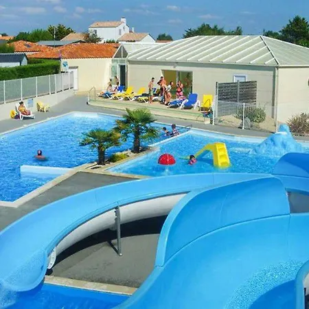 Mobil-home Spacieux Avec Terrasse - 3 - 6 Personnes - Api-1-52-452 *