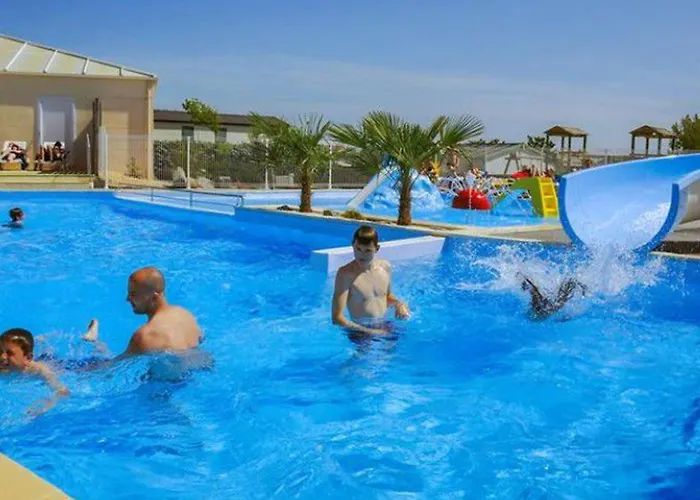 Kemp Mobil-home Spacieux Avec Terrasse - 3 - 6 Personnes - Api-1-52-452